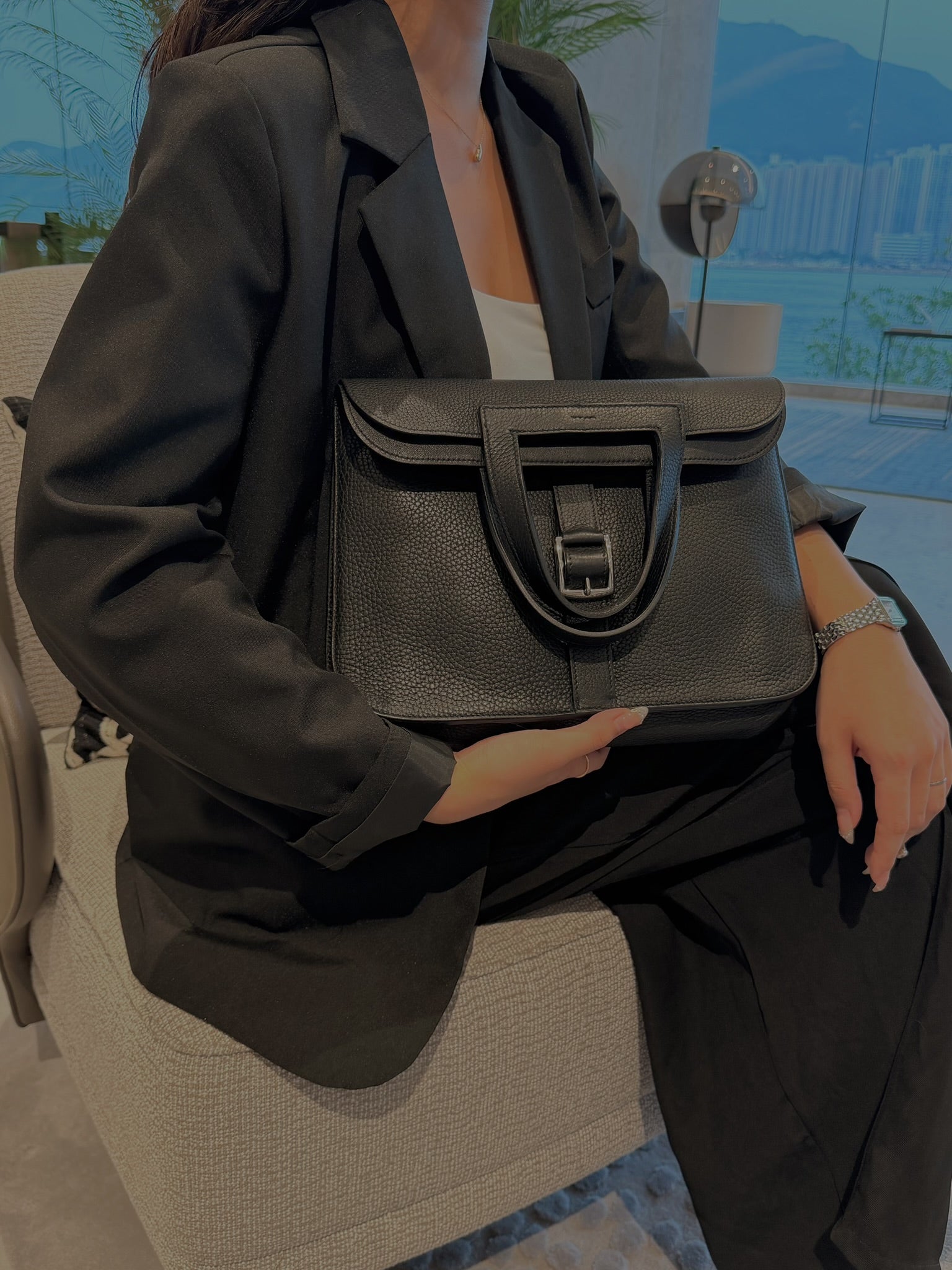 Pre-Owned Hermès Halzan 31 Taurillon Clemence Black Silver Metal A:2017